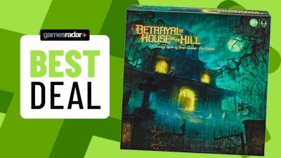 One of my favorite horror board games for Halloween just got a big discount