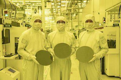 Samsung debated selling off its manufacturing arm as 3 nm yields remain low and the chip giant's stock price drops