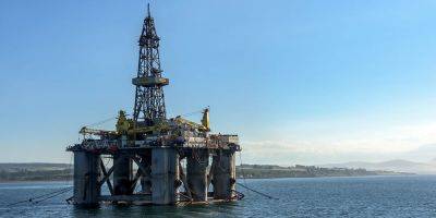 Berat - Palworld Player Builds Base That Looks Like a Giant Oil Rig - gamerant.com - Looks