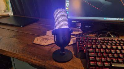 Razer Seiren V3 Chroma review