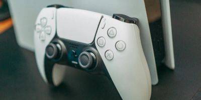 PS5 Owner Makes Awesome Faceplates Featuring Call of Duty's Ghost