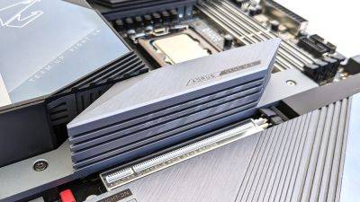 Intel's efforts to develop a PCIe throttling driver point towards a very hot Gen 6 future