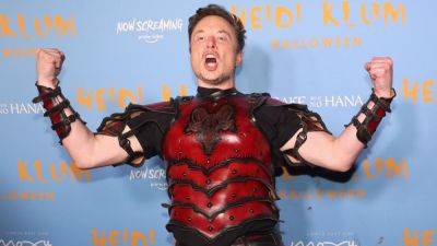 Elon Musk says his brainchip patients will soon 'outperform a pro gamer', then takes a big old puff and says 'let’s give people superpowers'