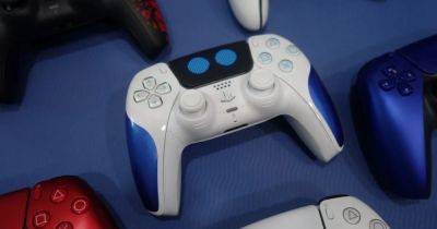 Get a close look at the Astro Bot special edition PS5 controller